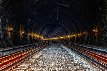 "Złoty pociąg" ukryty w tunelu? Wpłynęło zgłoszenie do Urzędu Miasta