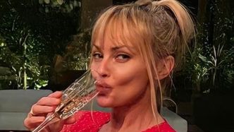 Izabella Scorupco na świątecznym zdjęciu z mamą i 25-letnią córką (FOTO)