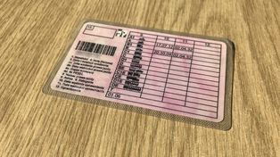 Prawo jazdy stracisz nie wsiadając do auta. Wielu zapomina się w wakacje