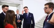 Oceniają Hołownię po aferze z mandatami. "Mina, którą podłożyło nam PiS"
