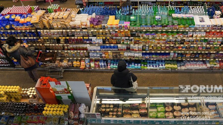 Przedswiateczne zakupy w Warszawie
Joanna Skladanek / Forum
handel, zakupy, swieta, hala mirowska, boze narodzenie, sklep, supermarket, spozywczy, inflacja