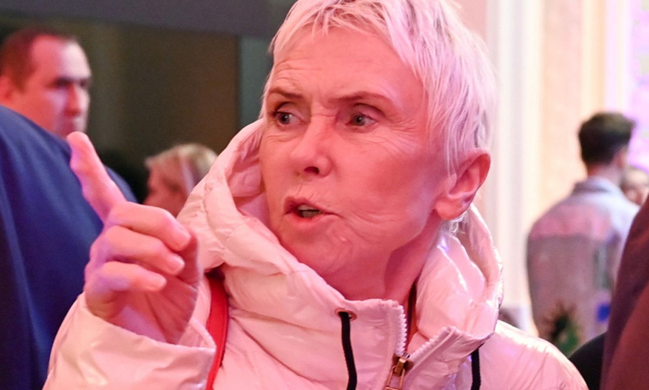 Jest córką Ewy Błaszczyk. Mówi, jak w dzieciństwie traktowali ją rodzice