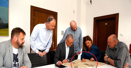 Znaleźli ją pod podłogą. Dziwi jedna rzecz