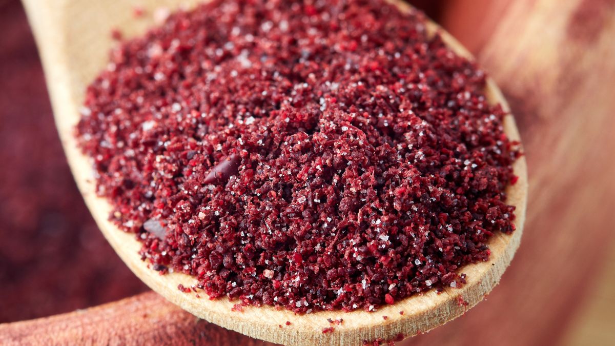 Sumak to niedoceniany w Polsce owoc