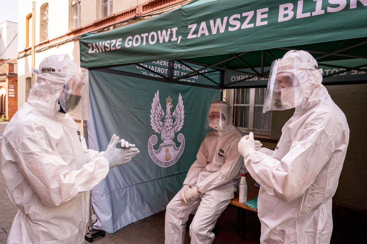 Żołnierze WOT pomogą szpitalom. "To podważanie i wchodzenie w kompetencje dyrektorów"
