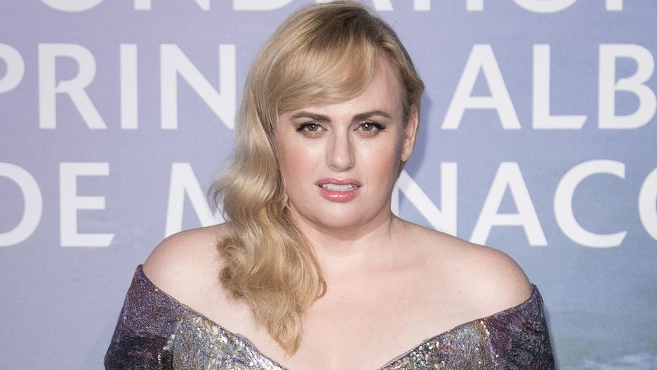 Rebel Wilson rozpłaka się na żywo. Ma problemy z samooceną