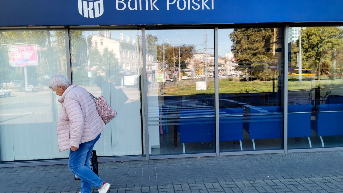 oddział banku PKO BP, zdj. ilustracyjne