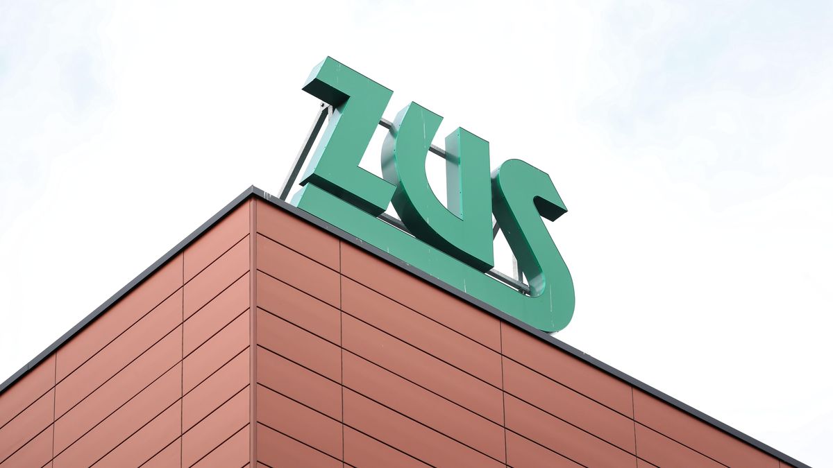 Inspektorat ZUS Praga-P�noc
Warszawa, 30.03.2022. Logo Zak�adu Ubezpiecze� Spo�ecznych na budynku Inspektoratu Praga-P�noc, 30 bm. (tg/ibor) PAP/Tomasz Gzell
Tomasz Gzell
budynek, elewacja, emerytura, emerytury, informacja, litery, logotyp, napis, oddzia�ywanie, otwarcie, pieni�dze, pieni�dzy, po remoncie, Praga P�noc, prasowa, sprawy urz�dowe, ukrai�ski, wp�yw, Zak�ad Ubezpiecze� Spo�ecznych, zasi�ek, zasi�ki