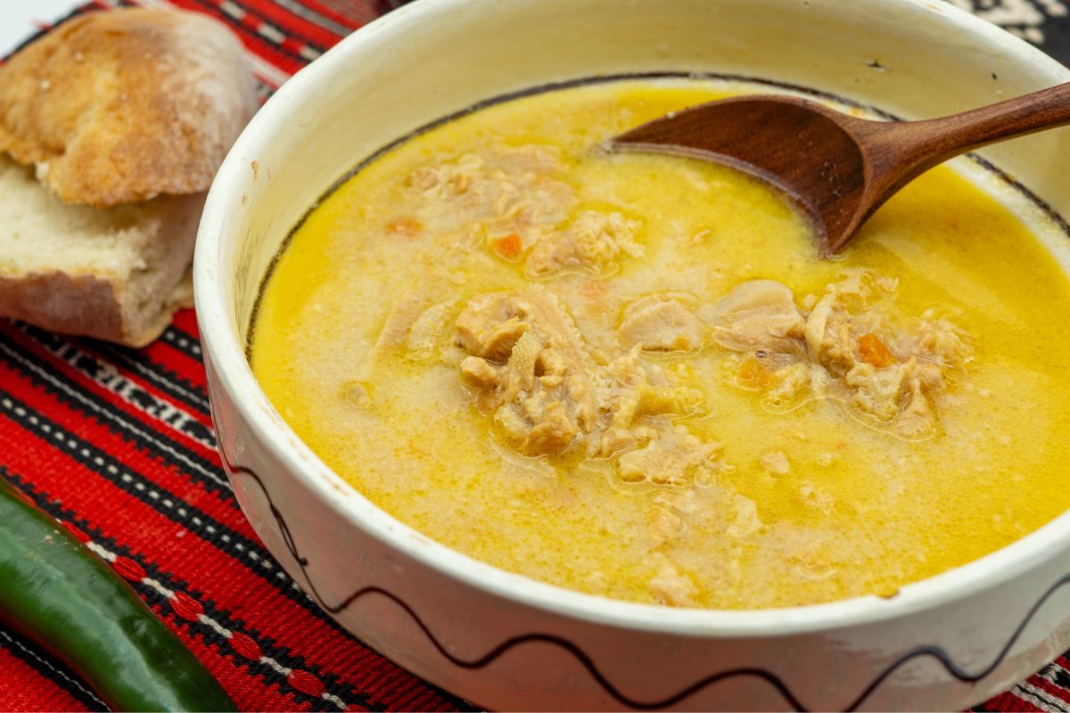 Ciorba - rumuńska zupa przypominająca flaczki