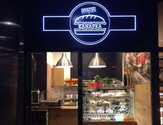 "Nawet nie wiem, czy jestem bankrutem". Stacja Kanapka czeka na decyzję Metra