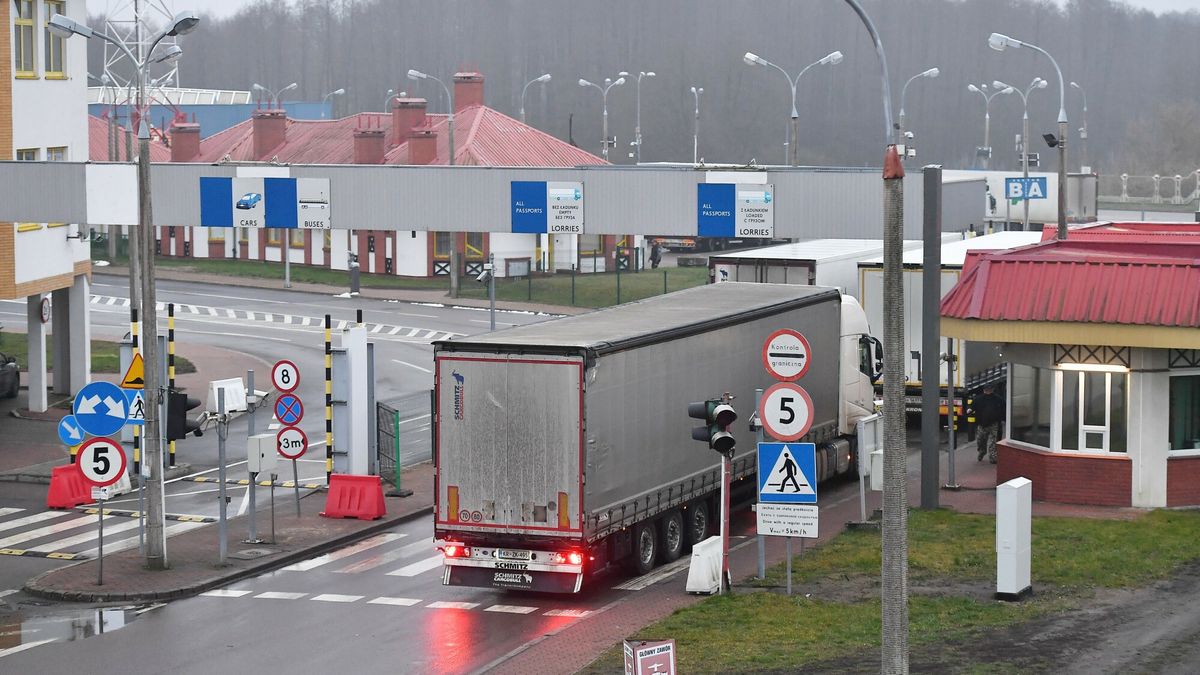 Przejście graniczne w Bobrownikach na granicy polsko-białoruskiej