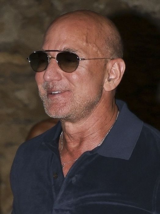 Jeff Bezos zmierza z ukochaną na kolację w Saint Tropez