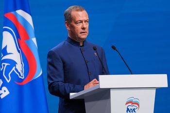 Miedwiediew straszy Niemcy. Wzywa do uderzeń nawet w Berlinie