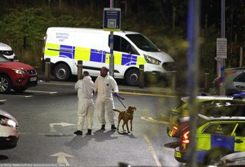 Atak w pociągu w Wielkiej Brytanii. 32-latek usłyszał dziesięć zarzutów