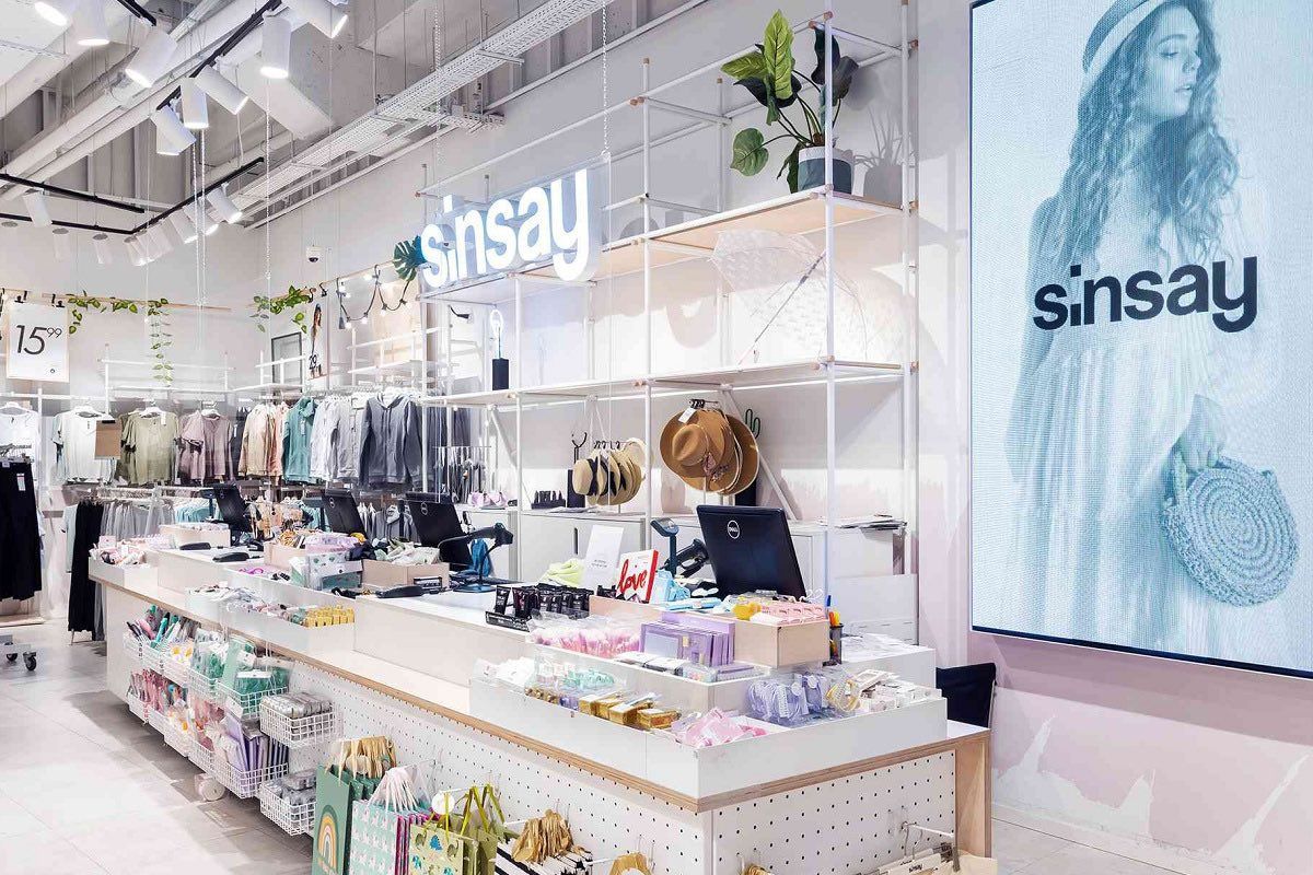 Bikini za 3,99 zł. Dziesiątki obniżek w Sinsay