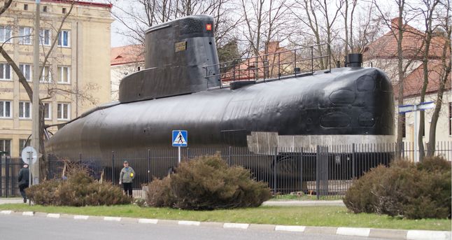 Okręt podwodny Kobben na terenie Akademii Marynarki Wojennej