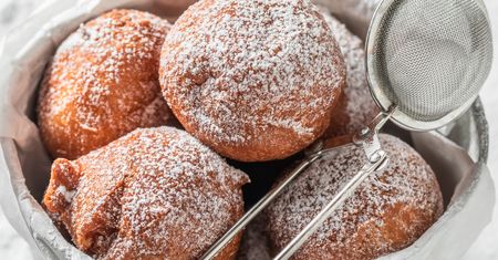 Na deser robię pączki na wodzie. Cała sterta znika w kilka minut