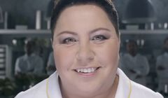 Dorota Wellman w reklamie sieci Lidl. "Chciałam pokazać niezdarę, która nauczy się gotować"