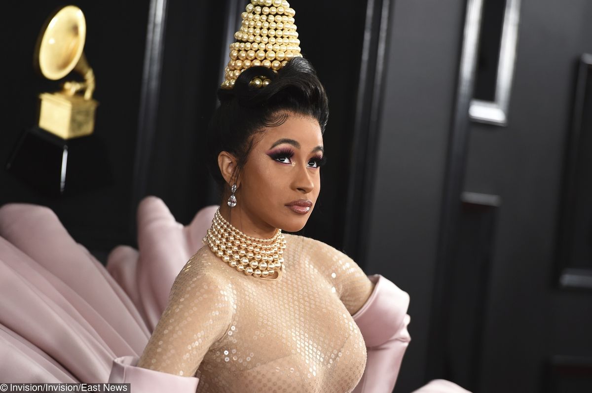 Cardi B skarży się na komplikacje po operacji plastycznej. Wpis daje do myślenia