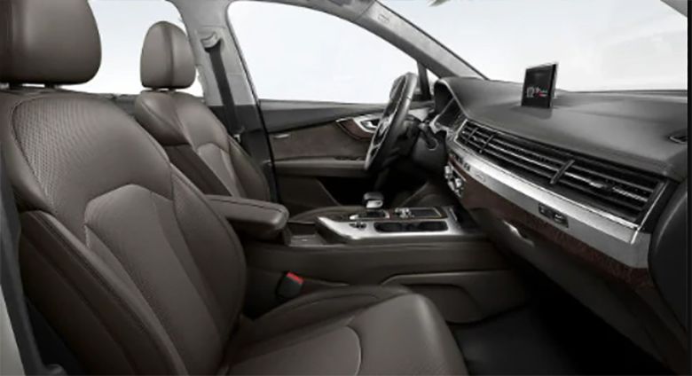 Audi Q7 (zdjęcie ilustracyjne, fot. https://www.audihoffmanestates.com/)