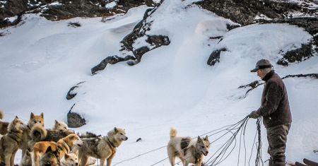 Kilkadziesiąt stopni mrozu i egipskie ciemności. Tak się mieszka na końcu świata