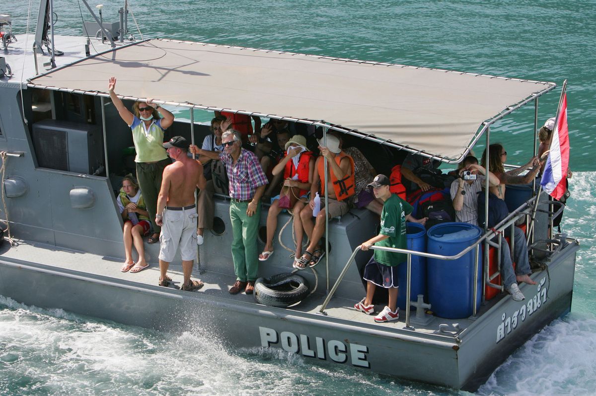 Tajlandia: katastrofy łodzi z turystami. 7 osób uznane za zaginione