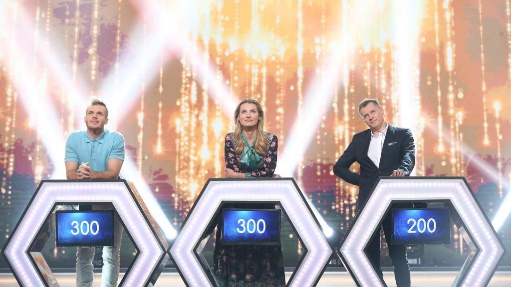 ODCINEK SPECJALNY Z UDZIALEM AKTOROW. N/Z TOMASZ CIACHOROWSKI , JOANNA MORO , KRZYSZTOF RESPONDEK