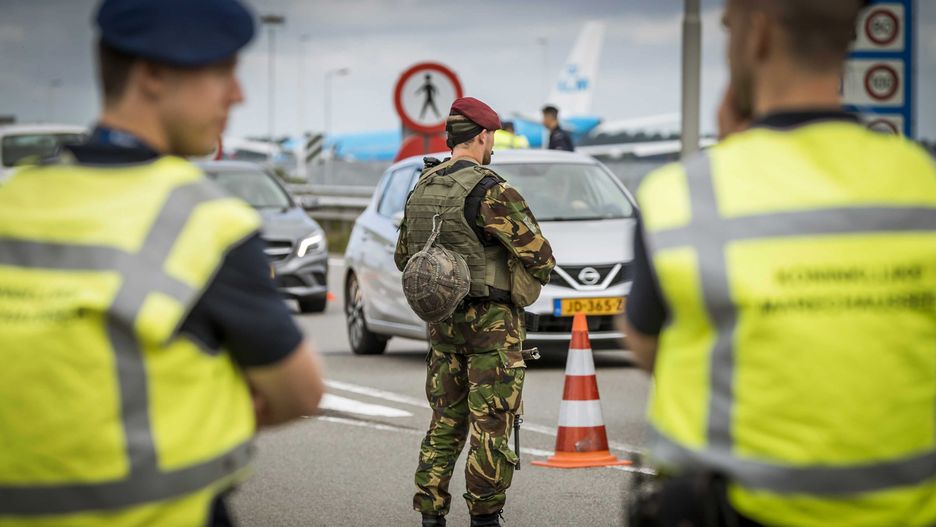 "Niepożądani cudzoziemcy" nie mogą już legalnie wjechać do Holandii