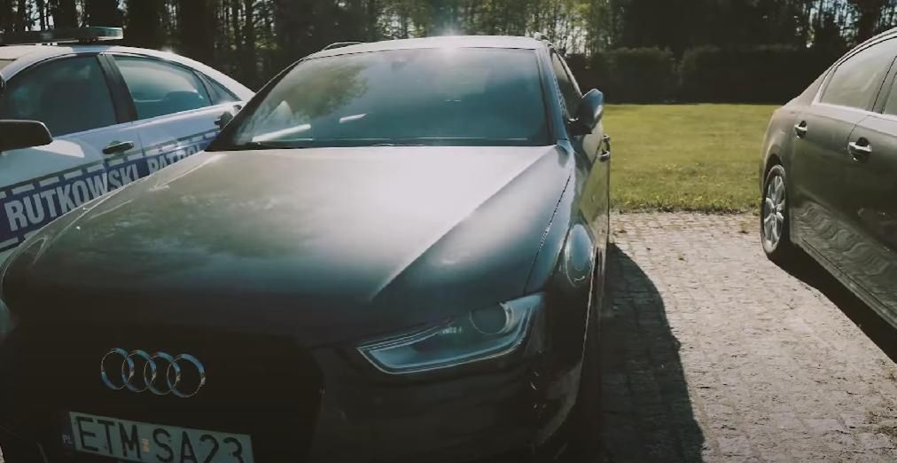 Krzysztof Rutkowski i jego flotylla aut (Audi A4)