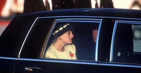 Karolina Korwin-Piotrowska: Diana. Medialny cyrk, ekshibicjonizm i religijny kult