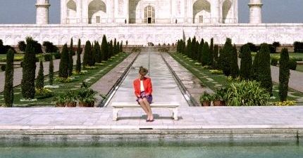 Kate i William odtworzyli legendarne zdjęcie księżnej Diany pod Taj Mahal