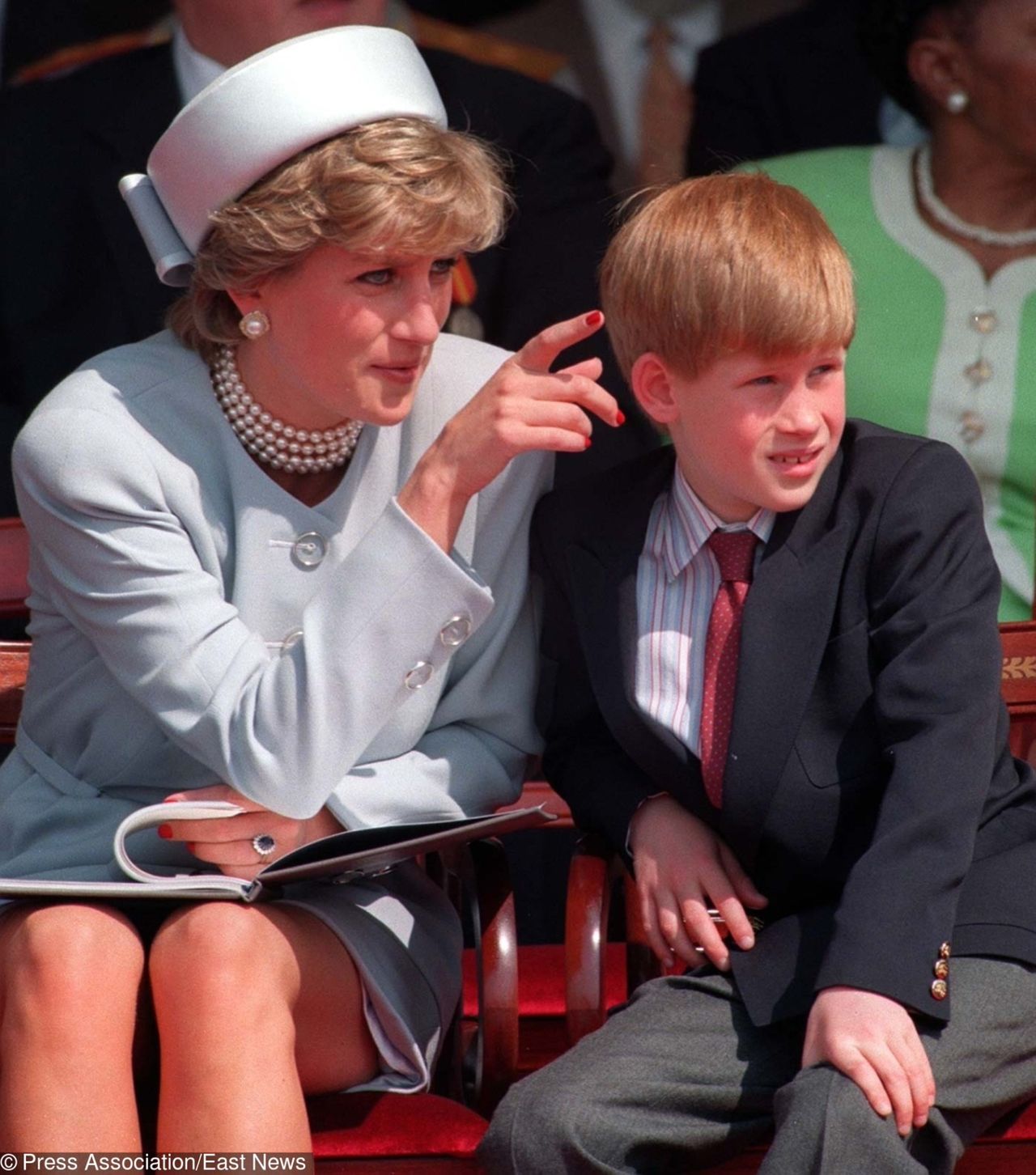 Książę Harry nigdy nie pozbierał się po śmierci matki. Kiedy księżna Diana zmarła, miał 12 lat