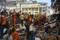 Dramatyczna akcja ratunkowa w Indiach. Katastrofa budowlana w gęsto zaludnionej dzielnicy
