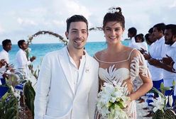 Isabeli Fontana i Diego Ferrero wzięli bajkowy ślub na plaży.