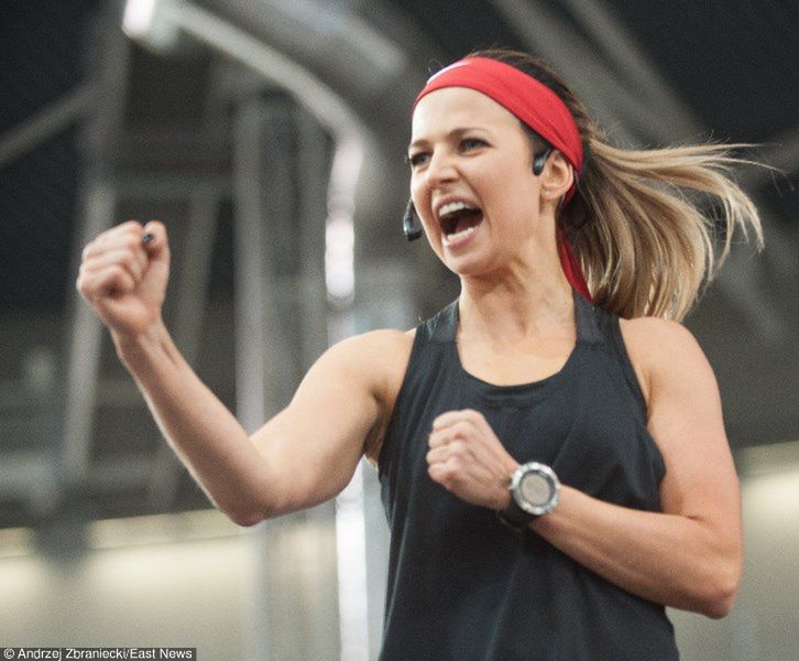 Fot. Andrzej Zbraniecki / East News / Lodz 05.03.2016.   Anna Lewandowska- zona najlepszego polskiego pilkarza , trenerka i specjalistka do spraw zywienia, poprowadzila Karate Cardio Trening w Atlas Arenie. N/z: Anna Lewandowska 