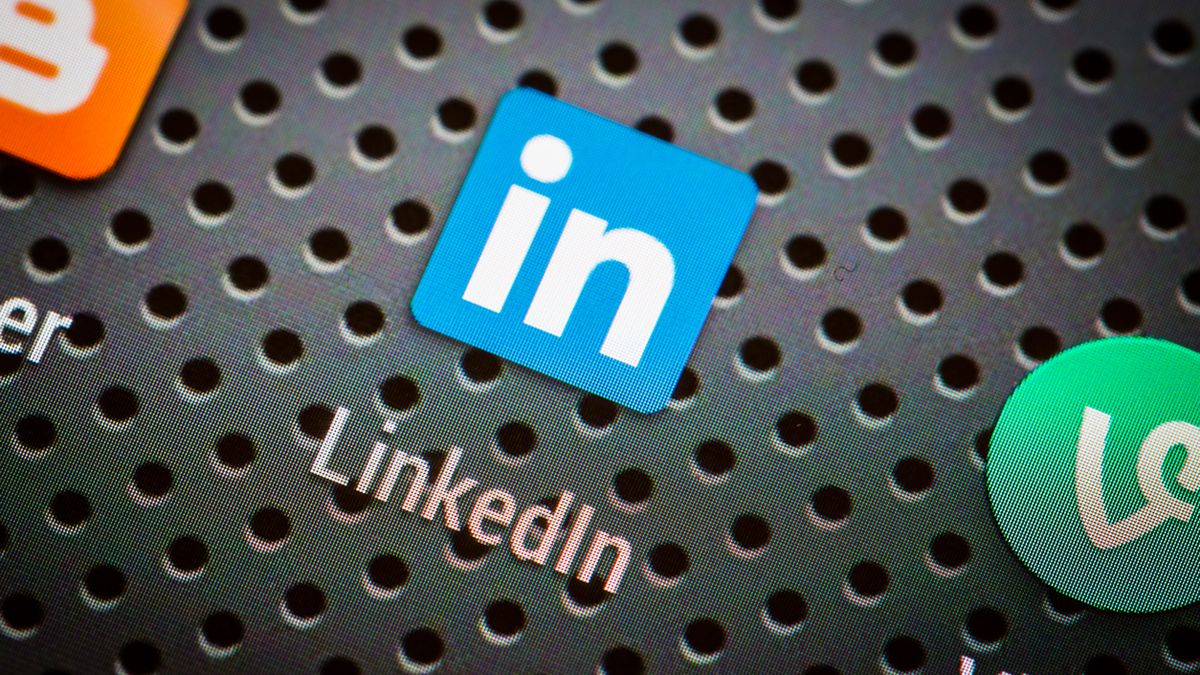 LinkedIn to serwis społecznościowy, który ma pomagać w wymianie informacji przez profesjonalistów 