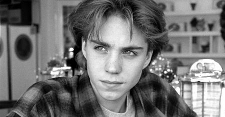 Jonathan Brandis miał zrobić wielką karierę. Jego przedwczesna śmierć nadal wzbudza kontrowersje