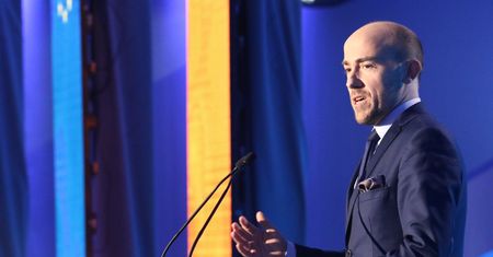 Pisarz chciał "tłuc łbem w mur". Borys Budka dla WP: Rozważam pozwanie Jacka Piekary