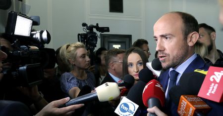 "Wojna" i "policzek" dla Zbigniewa Ziobry. Borys Budka przewiduje kolejne kłopoty na linii Duda-Ziobro