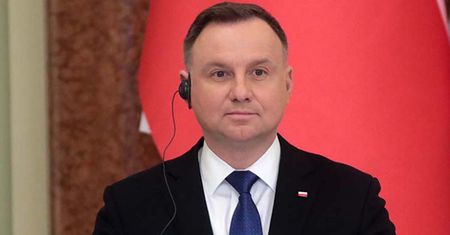 Andrzej Duda nosi biżuterię, z którą się nie rozstaje. Stylowy dodatek to prezent od prezydenta innego kraju. Ma szczególne znaczenie