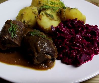 Duszone roladki wołowe z ziemniakami i buraczkami