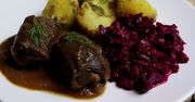 Duszone roladki wołowe z ziemniakami i buraczkami