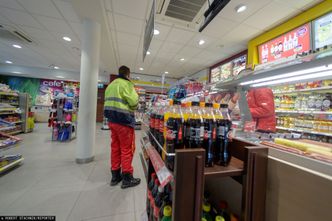 Pomysł na zaostrzenie zakazu handlu zelektryzował małe stacje paliw