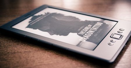 "Kryształki z utrwaloną treścią", czyli nieznane historie gadżetów XXI wieku