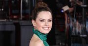 LOOK OF THE DAY: Daisy Ridley w szmaragdowej sukni Vivienne Westwood