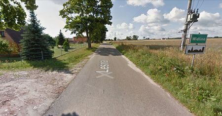 Próbował zaciągnąć uczennicę do samochodu. Trwają poszukiwania sprawcy
