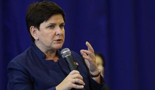 Spektakularny upadek Szydło. Z ukochanej matki-Polki zmieniła się w leniucha z rozbitej limuzyny