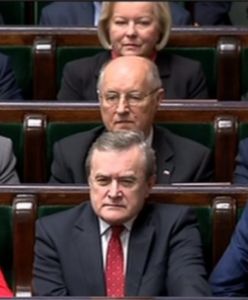 Pracownicy TVP Info mogą słono zapłacić za ten obrazek. Pokazali przysypiającą Szydło