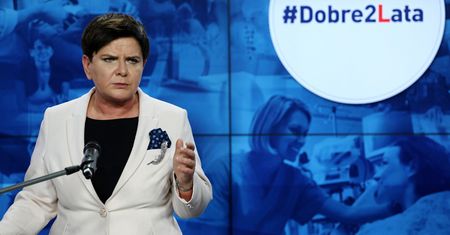 Prowokatorzy w "grupie młodych patriotów"? Szydło: za rządów PO mogli wzniecać burdy