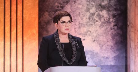 Premier chce przenieść pomnik Jana Pawła II do Polski. Ironiczny komentarz Saramonowicza